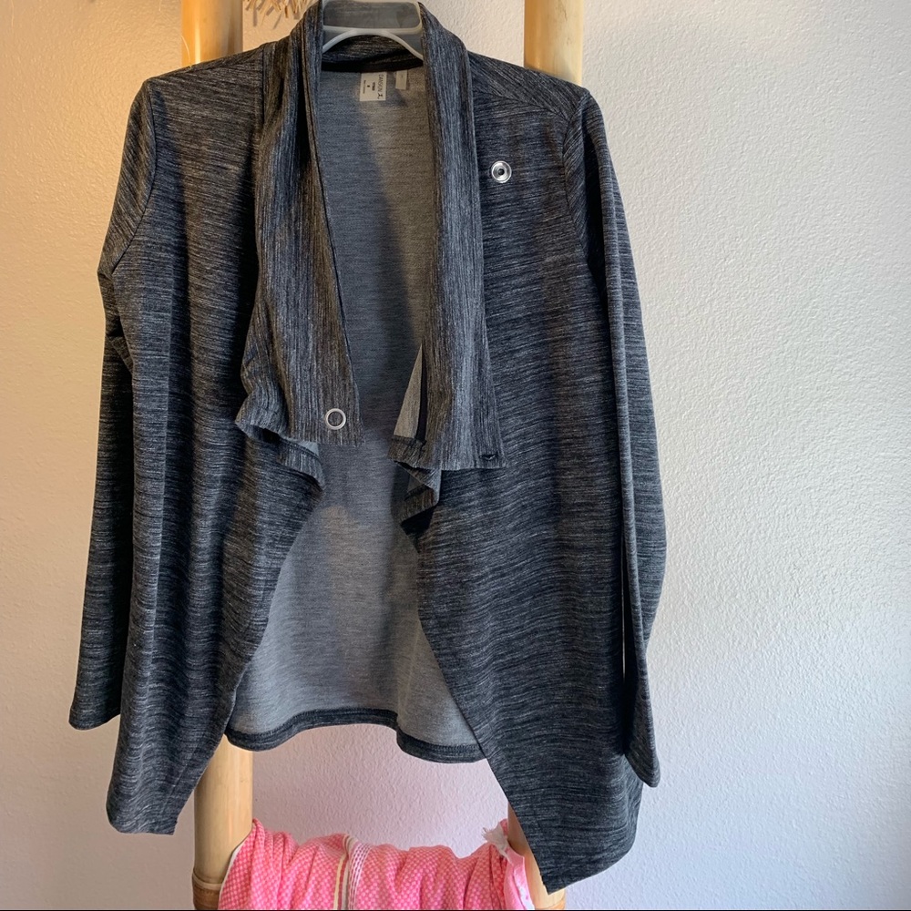 Medium Grey Sweater - Never Worn - image 4